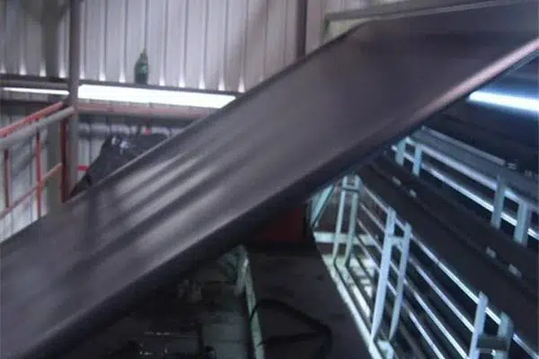 Smooth HDPE geomembrane roll surface
